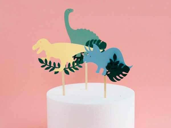 Tort z dinozaurami