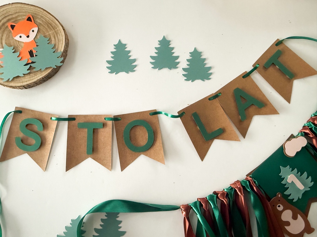 Baner urodzinowy STO LAT - brązowy z zielonymi literkami - obrazek 6